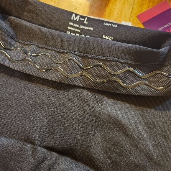 Shapermint Empetua Women's Size M/L High-Waisted Shaper Panty Black Seamless New - Picture 5 of 8